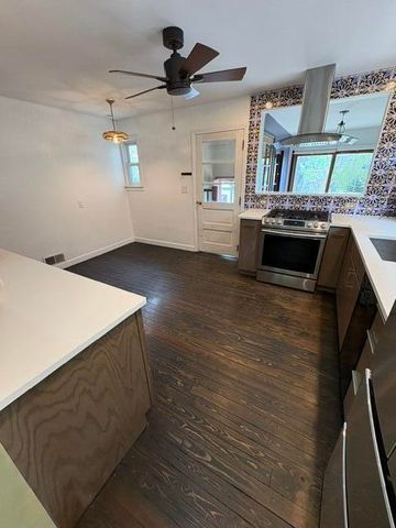 213 W Summit Street, Ann Arbor, MI 48103