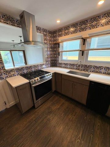 213 W Summit Street, Ann Arbor, MI 48103