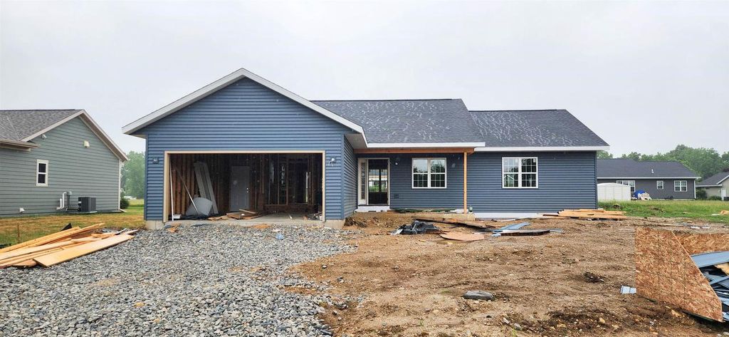125 Pine Tree Lane, Darien, WI 53114