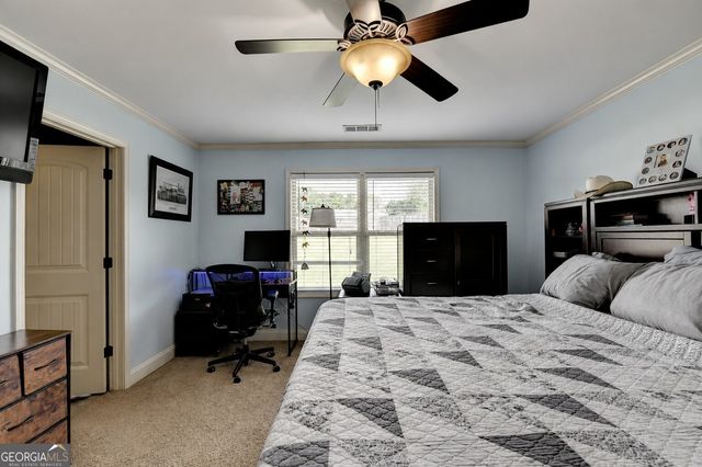 82 Lake Point Court, Jefferson, GA 30549