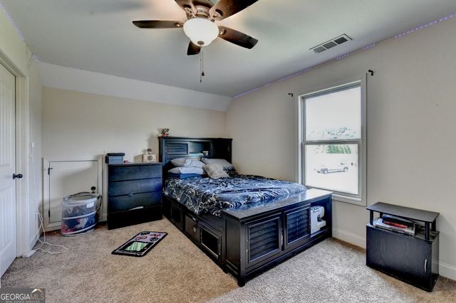 82 Lake Point Court, Jefferson, GA 30549