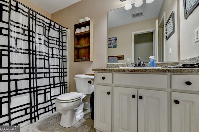 82 Lake Point Court, Jefferson, GA 30549