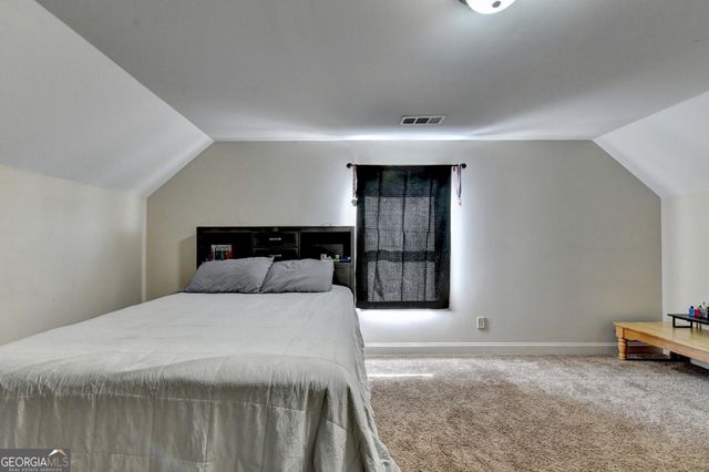 82 Lake Point Court, Jefferson, GA 30549
