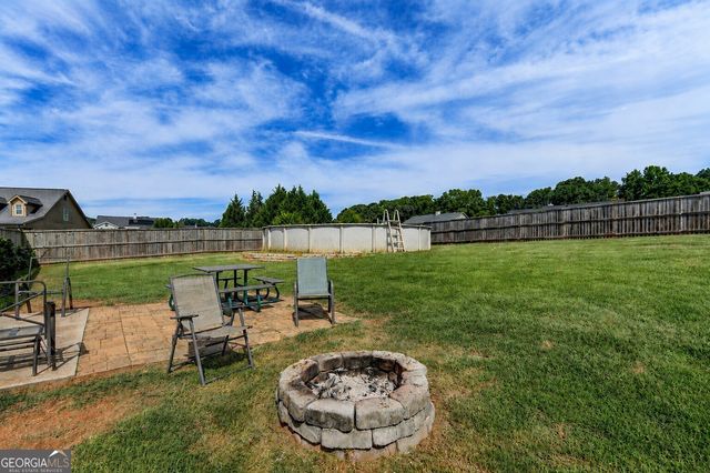 82 Lake Point Court, Jefferson, GA 30549