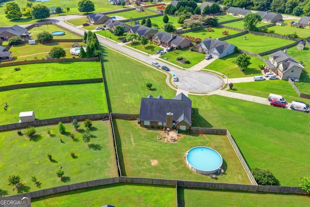 82 Lake Point Court, Jefferson, GA 30549