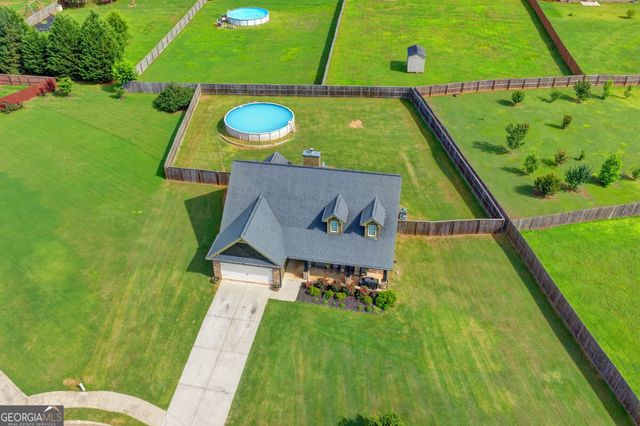 82 Lake Point Court, Jefferson, GA 30549