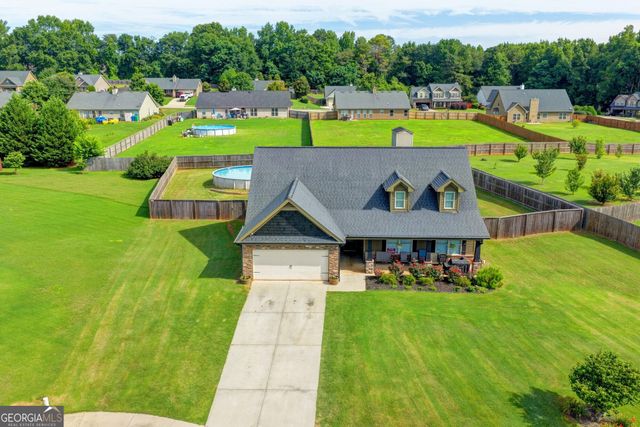 82 Lake Point Court, Jefferson, GA 30549
