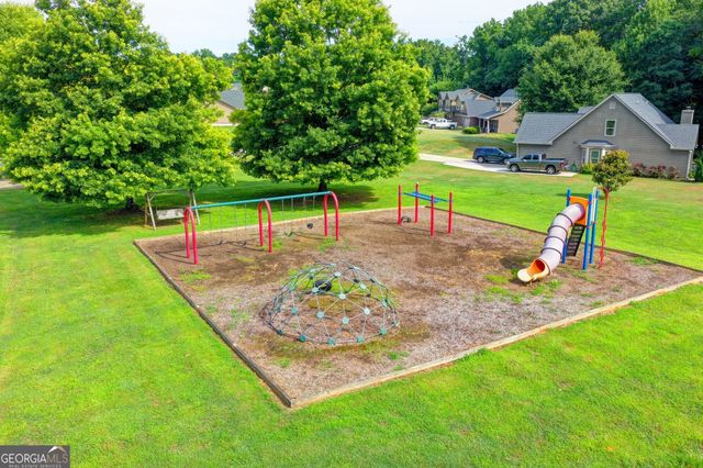 82 Lake Point Court, Jefferson, GA 30549