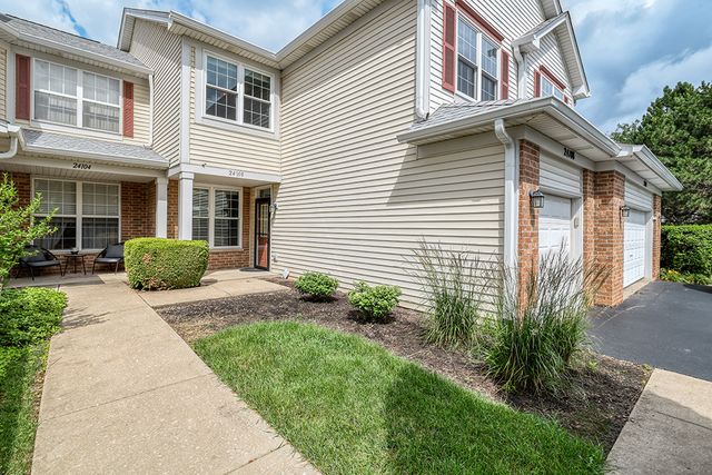 24108 W Pear Tree Circle 24108, Plainfield, IL 60585