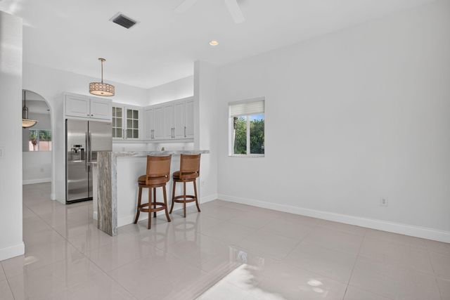 7940 Exeter Circle E 201, Tamarac, FL 33321