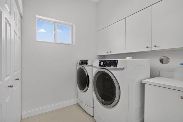 7940 Exeter Circle E 201, Tamarac, FL 33321