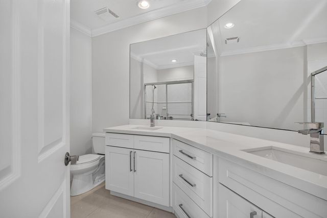 7940 Exeter Circle E 201, Tamarac, FL 33321