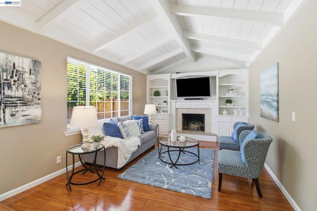 2867 Winthrop Ave., San Ramon, CA 94583