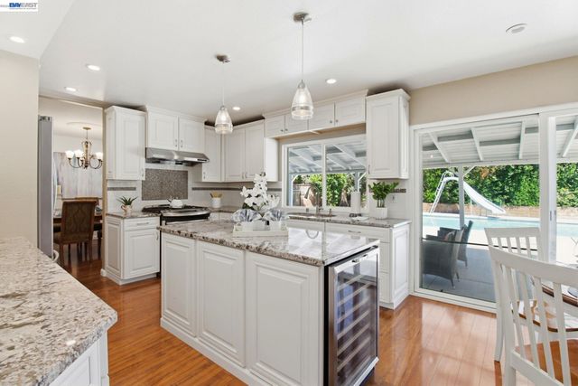 2867 Winthrop Ave., San Ramon, CA 94583