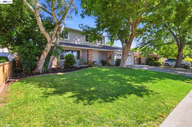 2867 Winthrop Ave., San Ramon, CA 94583