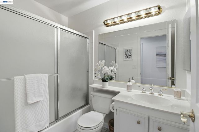 2867 Winthrop Ave., San Ramon, CA 94583
