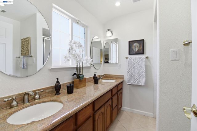 2867 Winthrop Ave., San Ramon, CA 94583