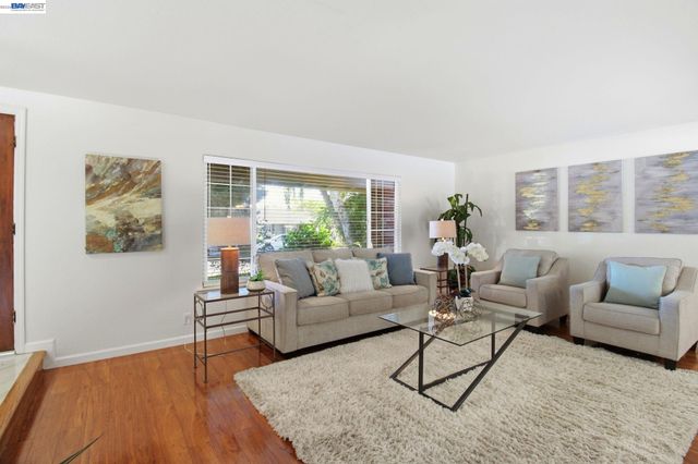 2867 Winthrop Ave., San Ramon, CA 94583