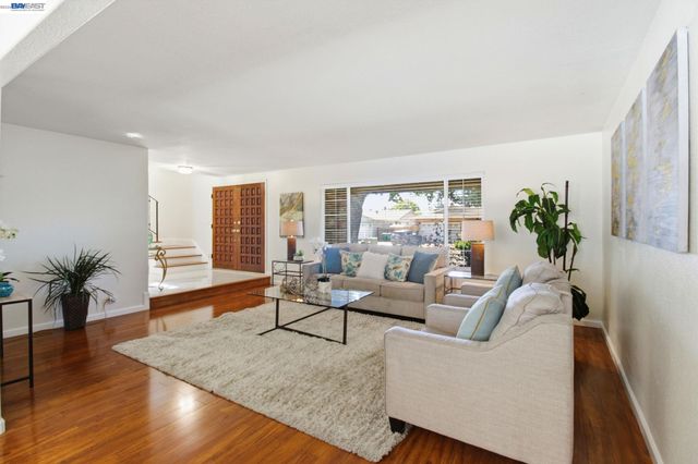 2867 Winthrop Ave., San Ramon, CA 94583