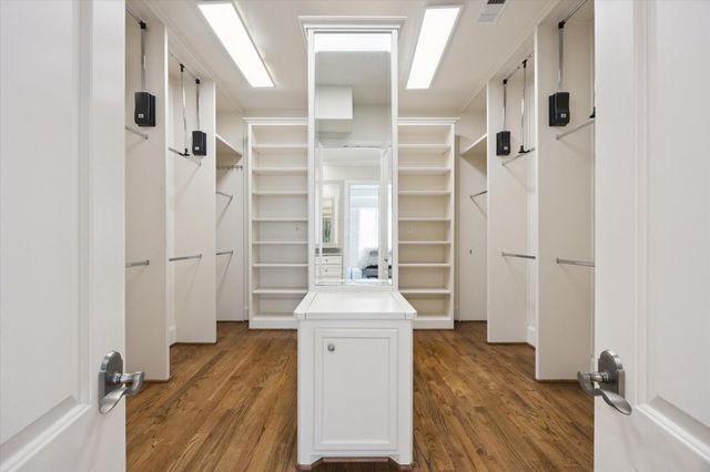 5736 Tanglewood Cove Street, Houston, TX 77057