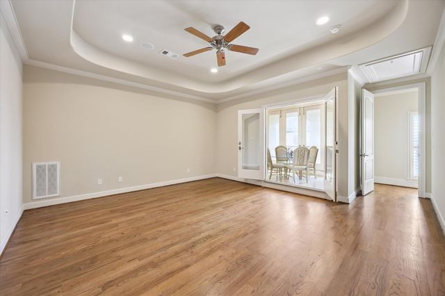 5736 Tanglewood Cove Street, Houston, TX 77057