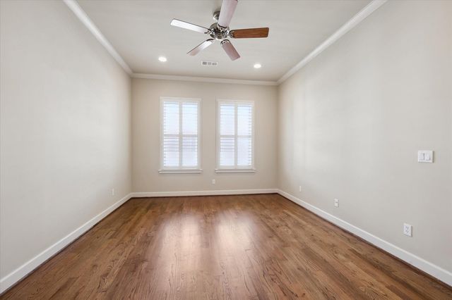 5736 Tanglewood Cove Street, Houston, TX 77057