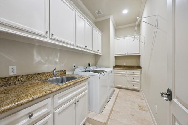 5736 Tanglewood Cove Street, Houston, TX 77057