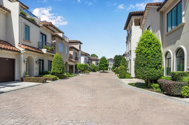 5736 Tanglewood Cove Street, Houston, TX 77057