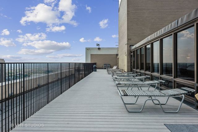 2800 N Lake Shore Drive 2506, Chicago, IL 60657