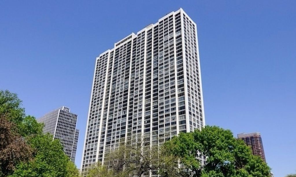 2800 N Lake Shore Drive 2506, Chicago, IL 60657