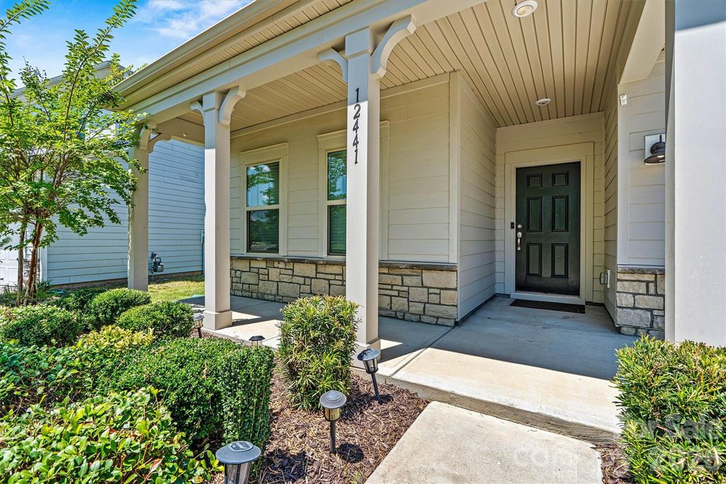 12441 Stoneybrook Station Parkway, Huntersville, NC 28078