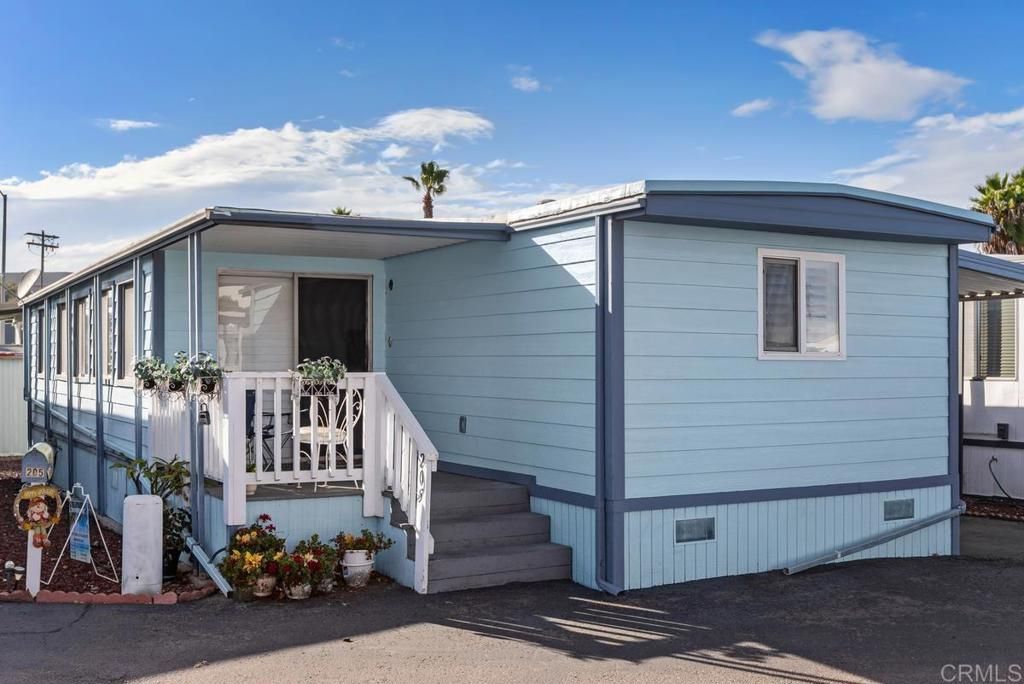 205 Kristy Lane, Oceanside, CA 92054 — exterior