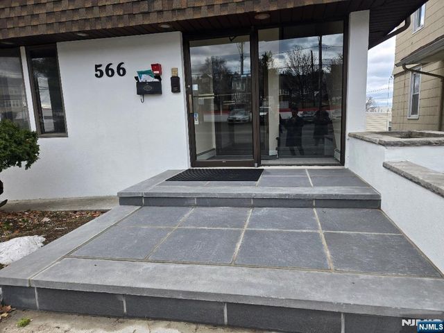 566 Grand Avenue 2FL, Ridgefield, NJ 07657