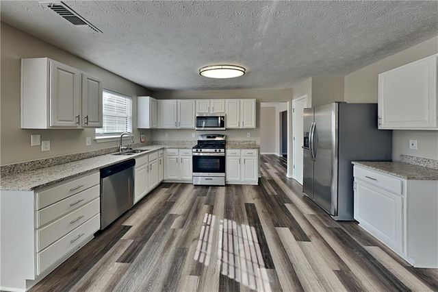 3193 English Ivy Lane, Buford, GA 30519