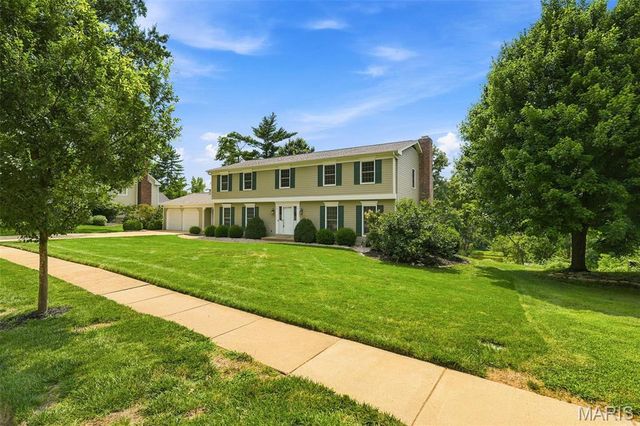 1567 Yarmouth Point Drive, Chesterfield, MO 63017