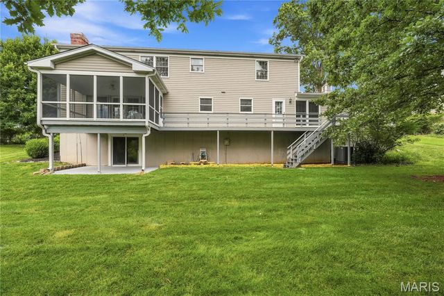 1567 Yarmouth Point Drive, Chesterfield, MO 63017