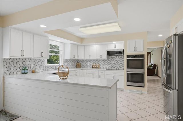 1567 Yarmouth Point Drive, Chesterfield, MO 63017