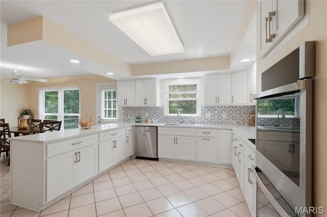 1567 Yarmouth Point Drive, Chesterfield, MO 63017