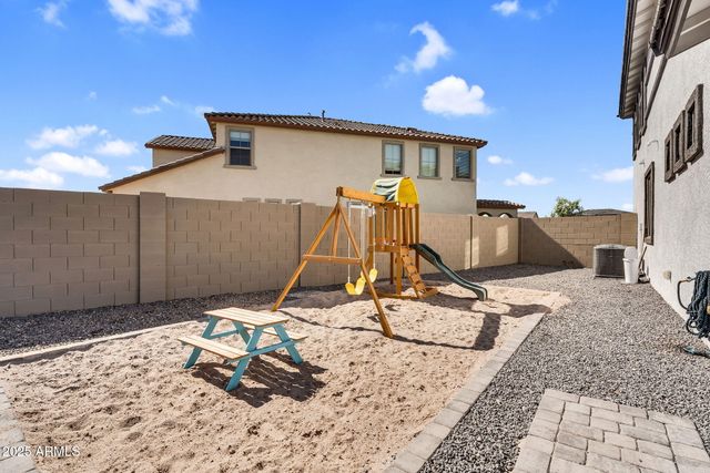 987 W MACAW Drive, Queen Creek, AZ 85140