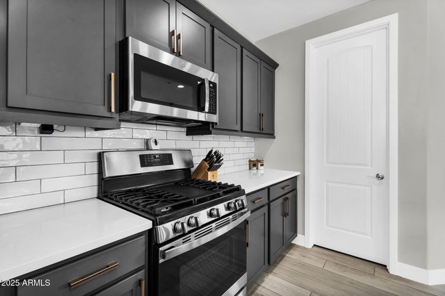 987 W MACAW Drive, Queen Creek, AZ 85140