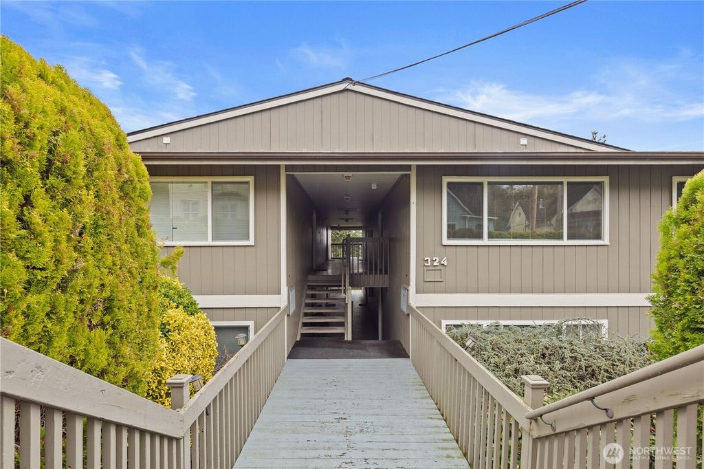 324 S Lafayette Avenue, Bremerton, WA 98312