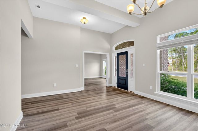 11705 Wakeland Court, Ocean Springs, MS 39564