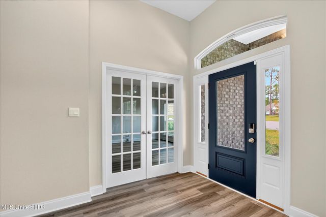 11705 Wakeland Court, Ocean Springs, MS 39564