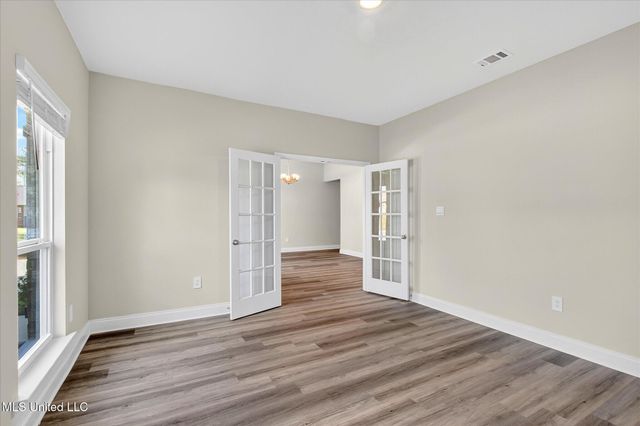 11705 Wakeland Court, Ocean Springs, MS 39564