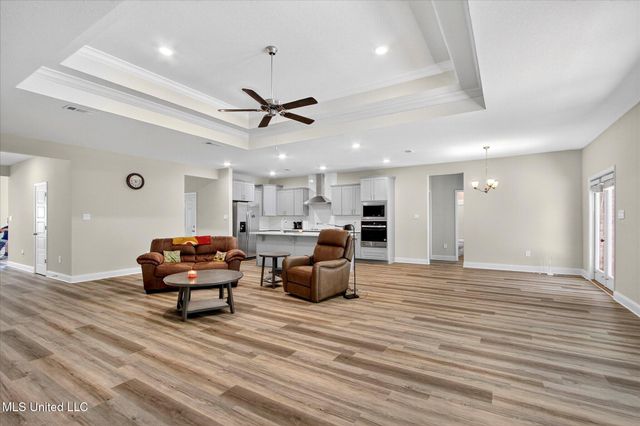 11705 Wakeland Court, Ocean Springs, MS 39564