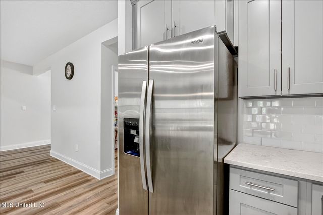 11705 Wakeland Court, Ocean Springs, MS 39564