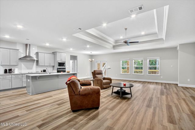 11705 Wakeland Court, Ocean Springs, MS 39564