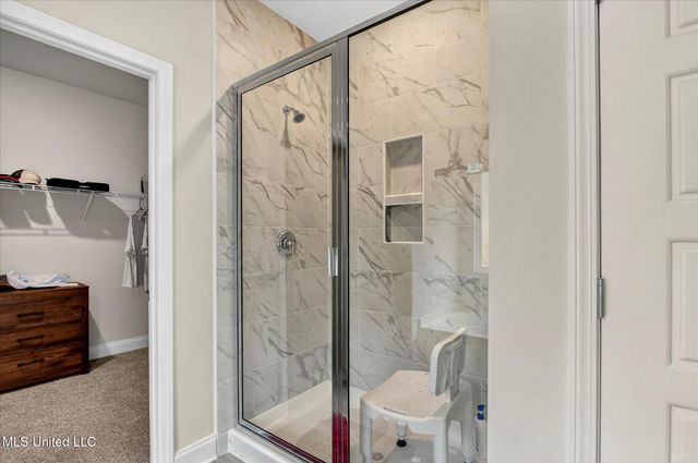 11705 Wakeland Court, Ocean Springs, MS 39564