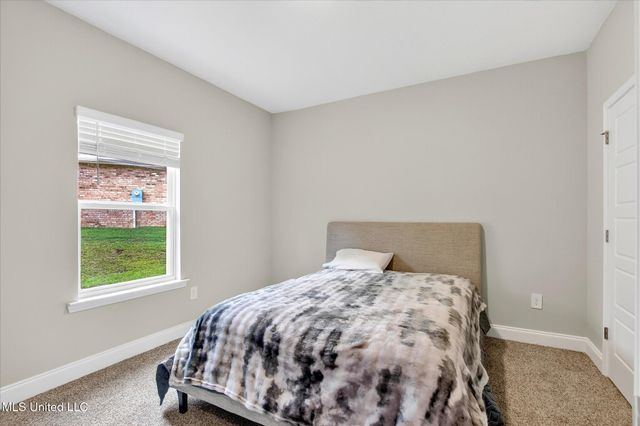 11705 Wakeland Court, Ocean Springs, MS 39564