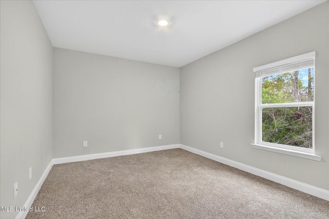 11705 Wakeland Court, Ocean Springs, MS 39564